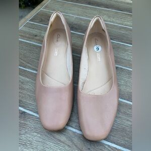 Clarks Womens Sheer55 Beige Pumps Size 6